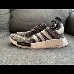 Adidas NMD R1 Glitch Midnight Grey WMNS